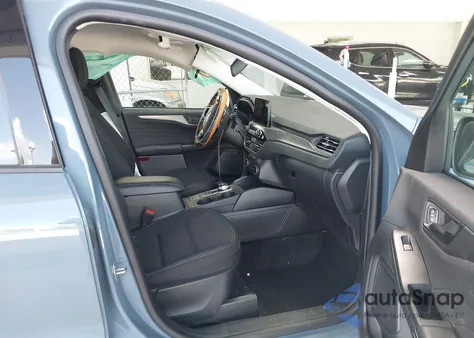 2024 Ford Escape Active z USA, uszkodzony, nr VIN 1FMCU0GN3RUA78258